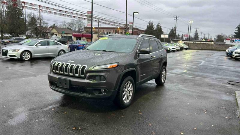 used 2014 Jeep Cherokee car, priced at $9,995