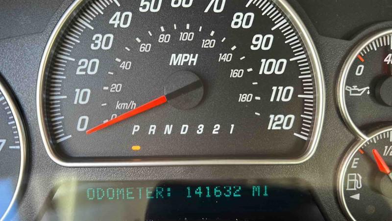 used 2006 GMC Envoy XL car, priced at $6,995