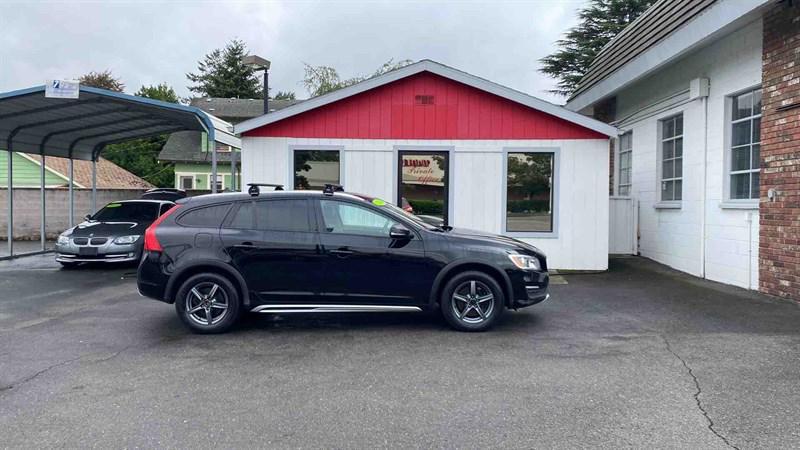 used 2016 Volvo V60 Cross Country car, priced at $10,995