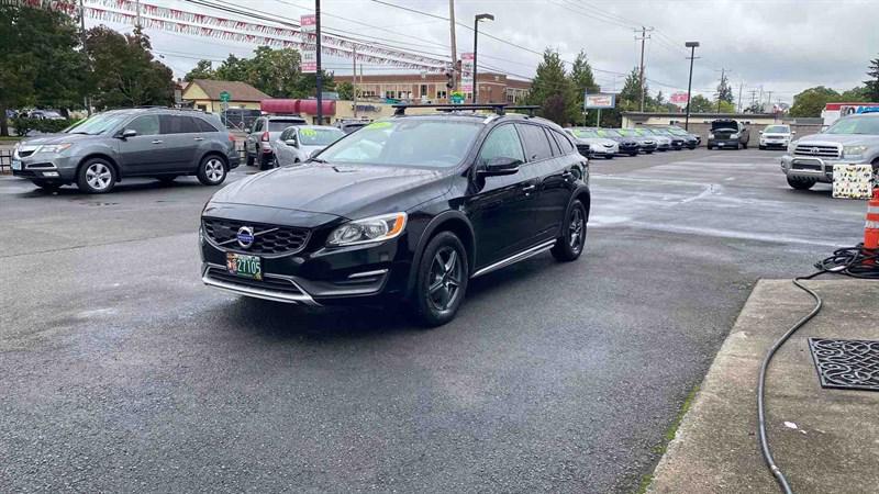 used 2016 Volvo V60 Cross Country car, priced at $10,995