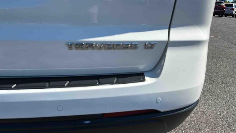 used 2015 Chevrolet Traverse car, priced at $8,995