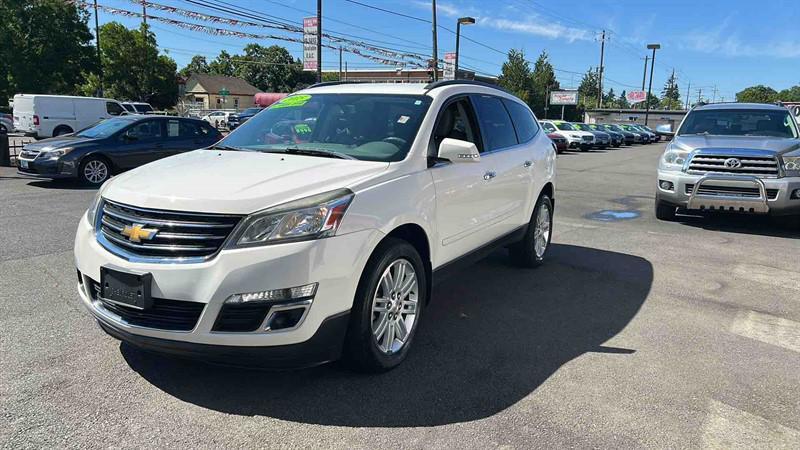 used 2015 Chevrolet Traverse car, priced at $10,995