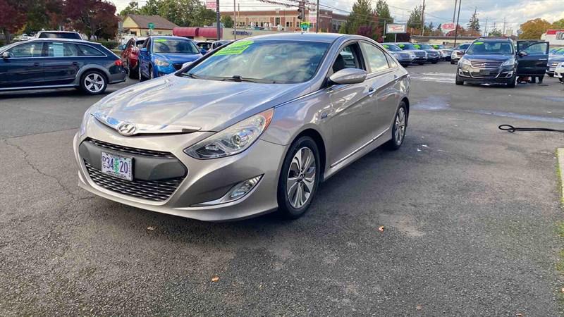 used 2013 Hyundai Sonata Hybrid car, priced at $10,995