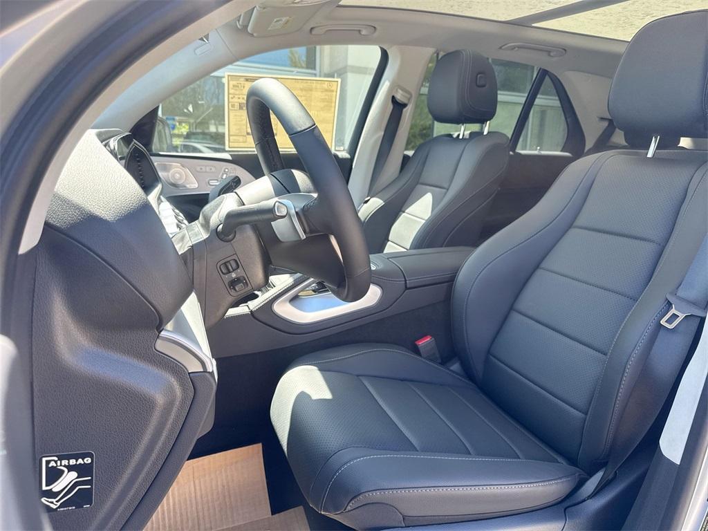 new 2025 Mercedes-Benz GLE 450e car, priced at $78,870