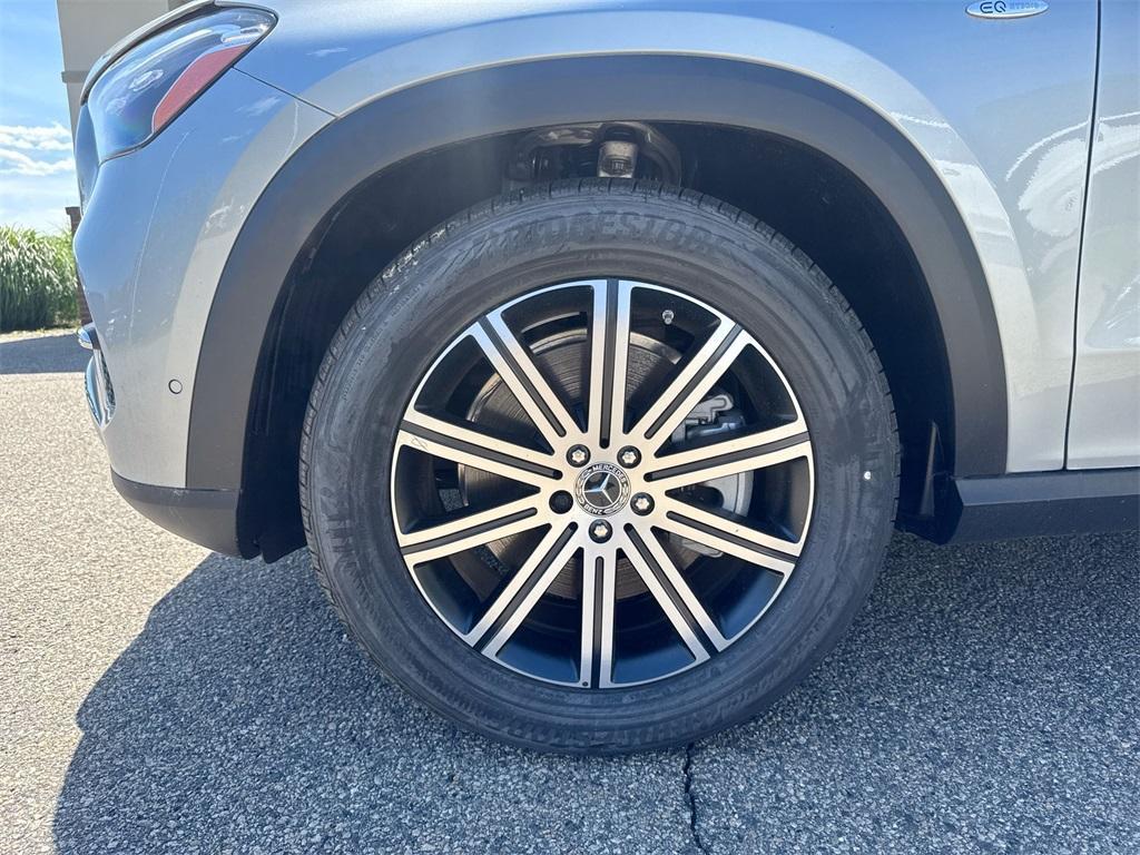 new 2025 Mercedes-Benz GLE 450e car, priced at $78,870