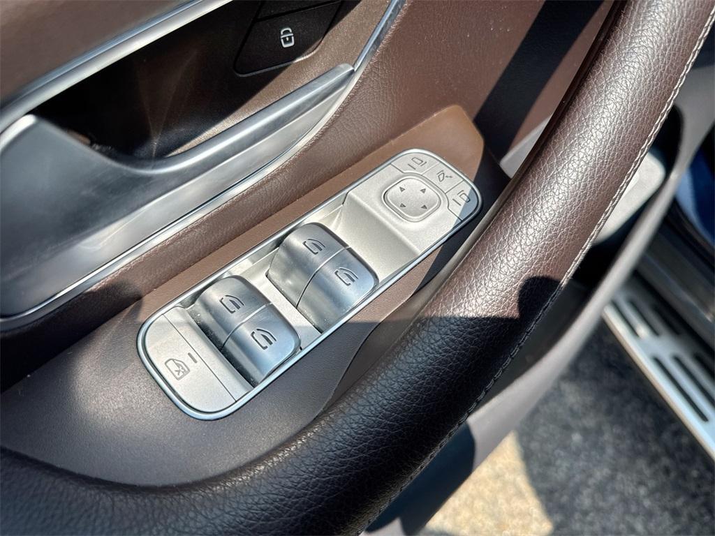 used 2020 Mercedes-Benz GLE 350 car, priced at $27,900