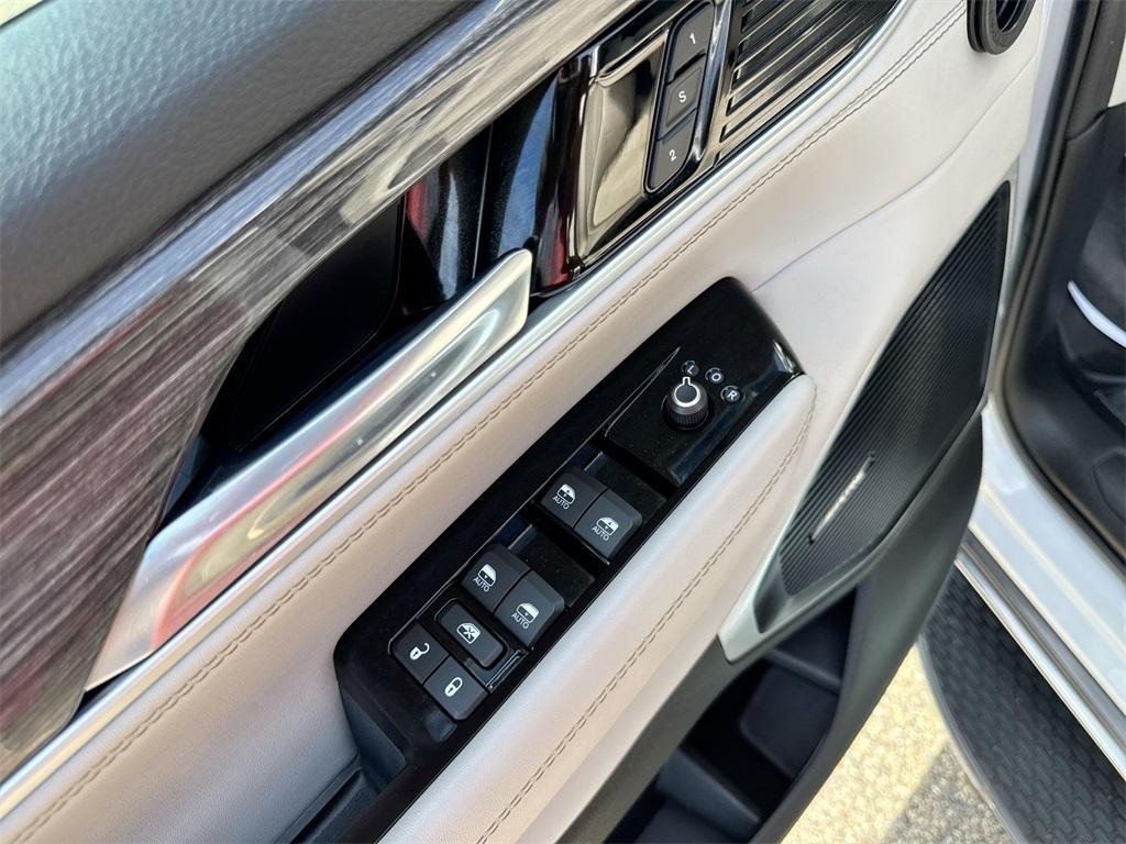 used 2022 Jeep Wagoneer car, priced at $47,900
