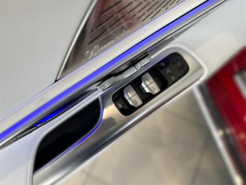 new 2026 Mercedes-Benz Maybach SL 680 Monogram Series car, priced at $232,650