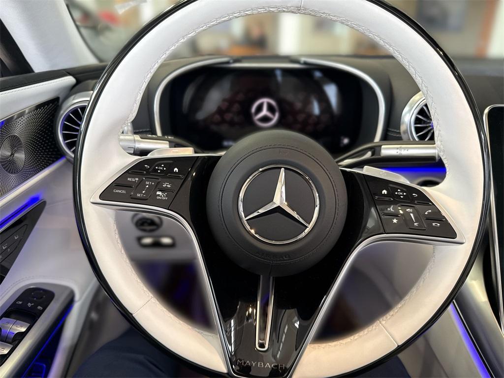 new 2026 Mercedes-Benz Maybach SL 680 Monogram Series car, priced at $232,650