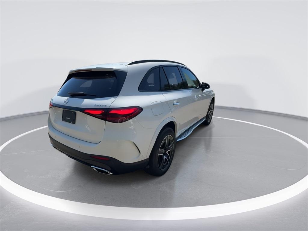 new 2025 Mercedes-Benz GLC 300 car, priced at $61,995