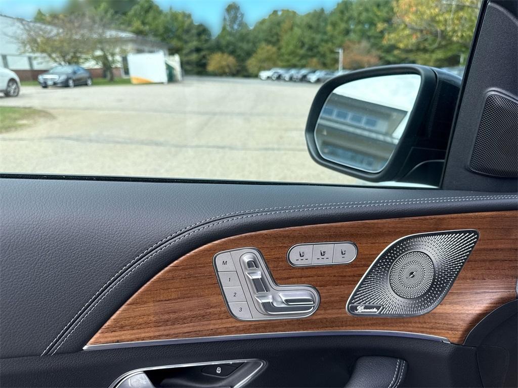new 2026 Mercedes-Benz GLS 580 car, priced at $124,995