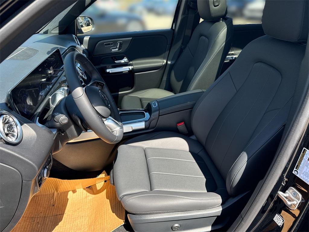 new 2024 Mercedes-Benz EQB 350 car, priced at $63,225