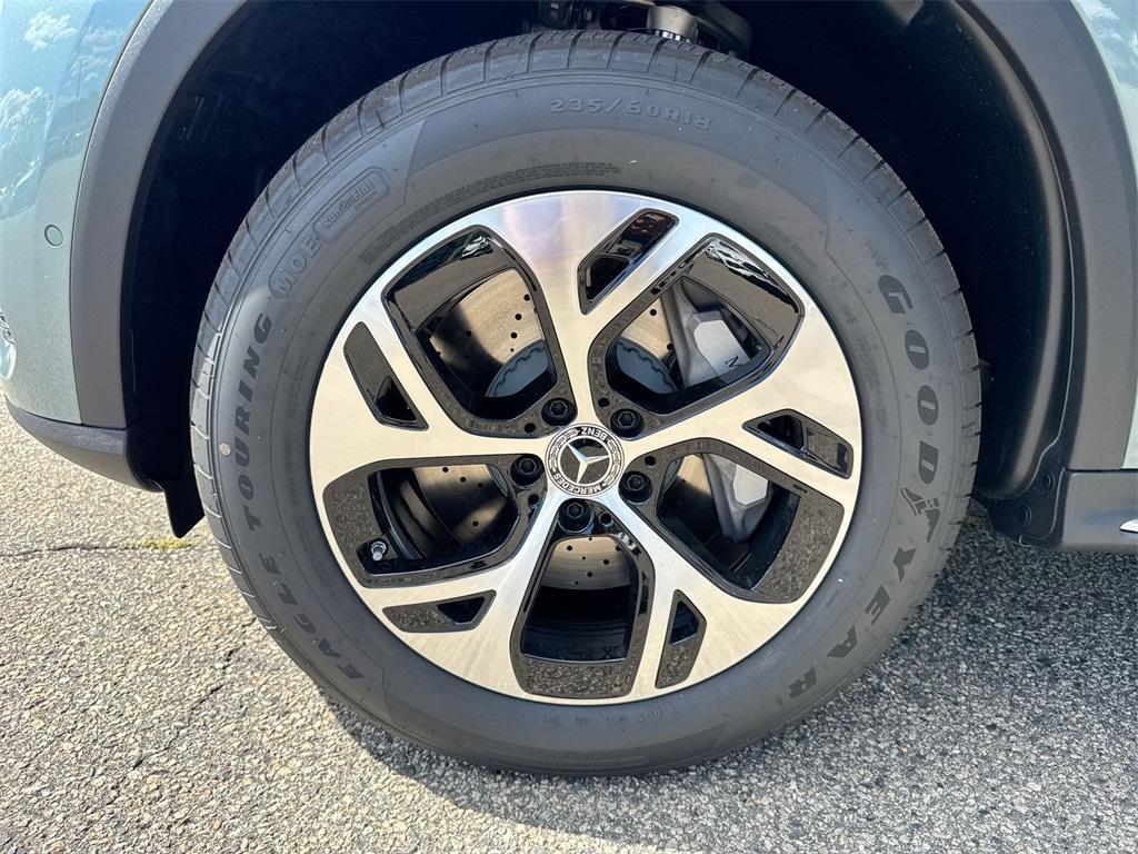 new 2025 Mercedes-Benz GLC 350e car, priced at $68,925