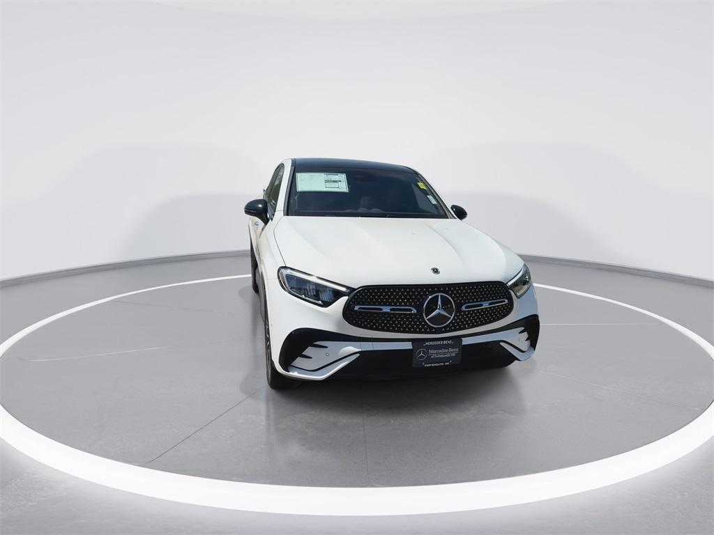 new 2025 Mercedes-Benz GLC 300 car, priced at $63,695