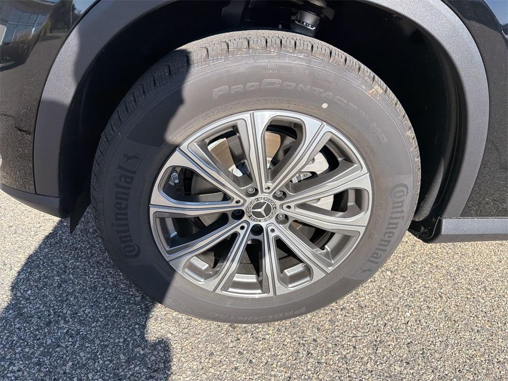 used 2025 Mercedes-Benz GLC 300 car, priced at $52,900