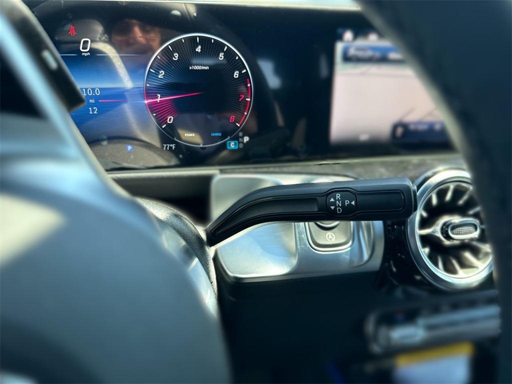 new 2025 Mercedes-Benz GLB 250 car, priced at $54,760