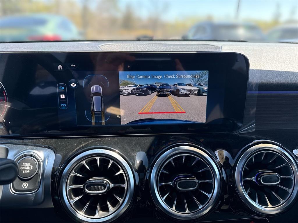 new 2025 Mercedes-Benz GLB 250 car, priced at $54,760