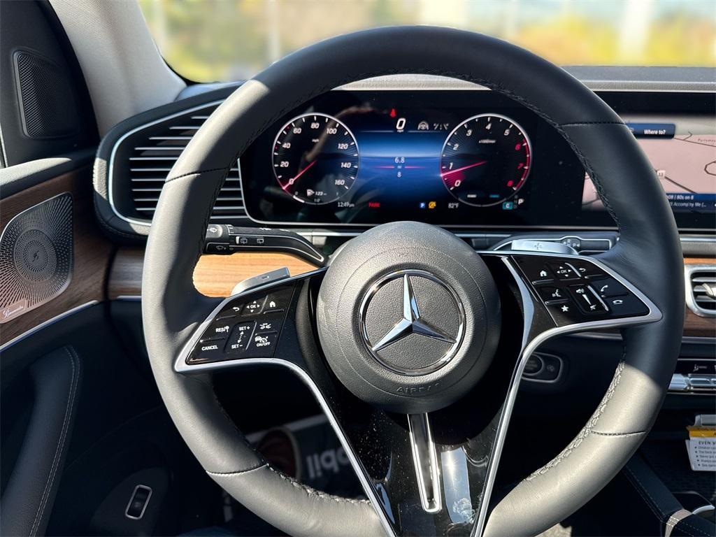 new 2025 Mercedes-Benz GLS 450 car, priced at $97,785