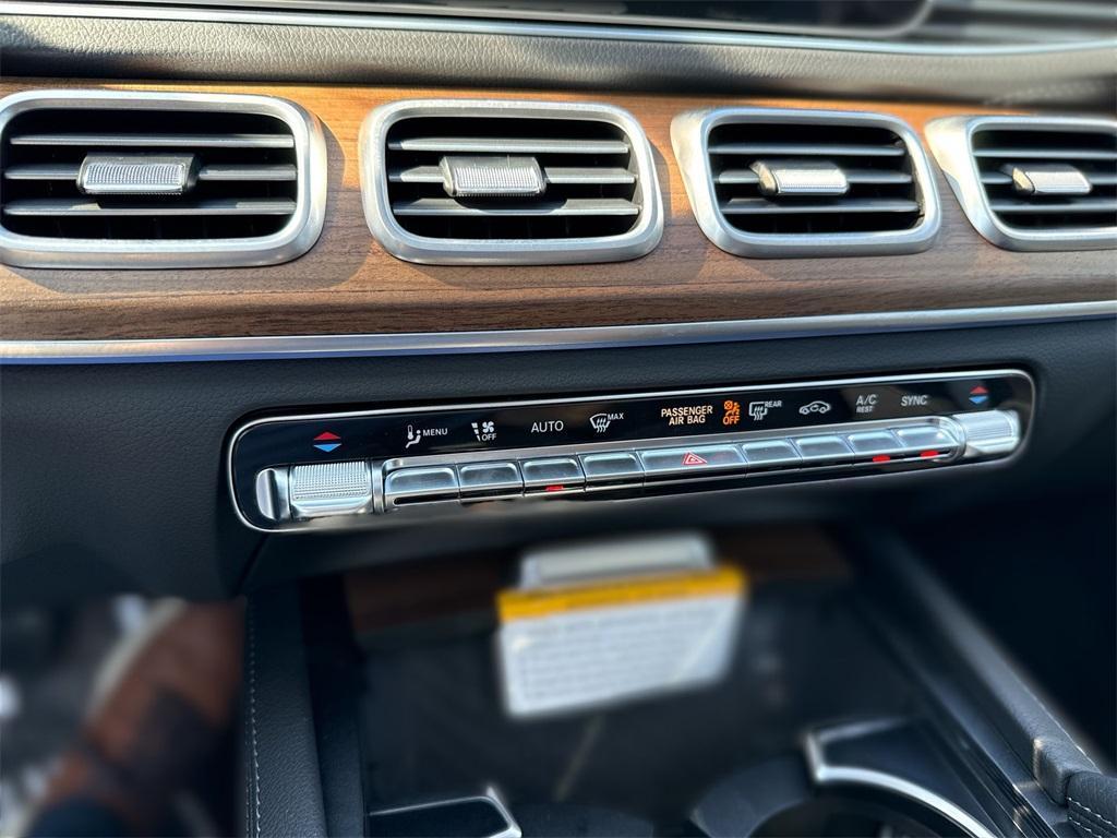 new 2025 Mercedes-Benz GLS 450 car, priced at $97,785