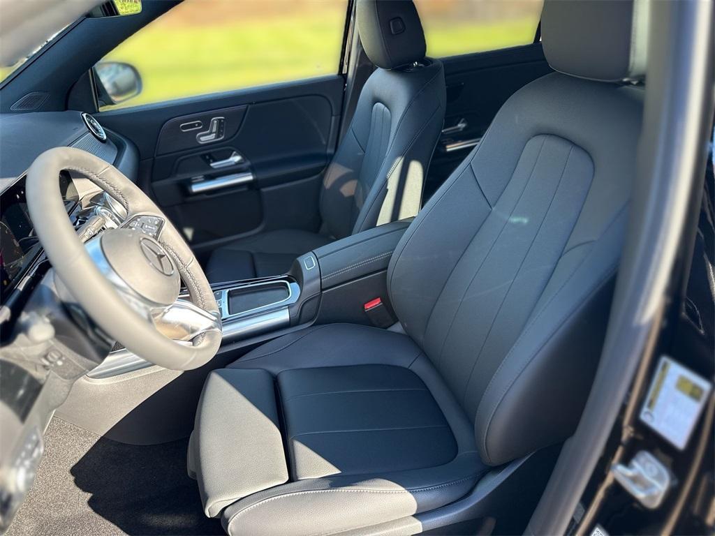 new 2026 Mercedes-Benz GLA 250 car, priced at $49,330