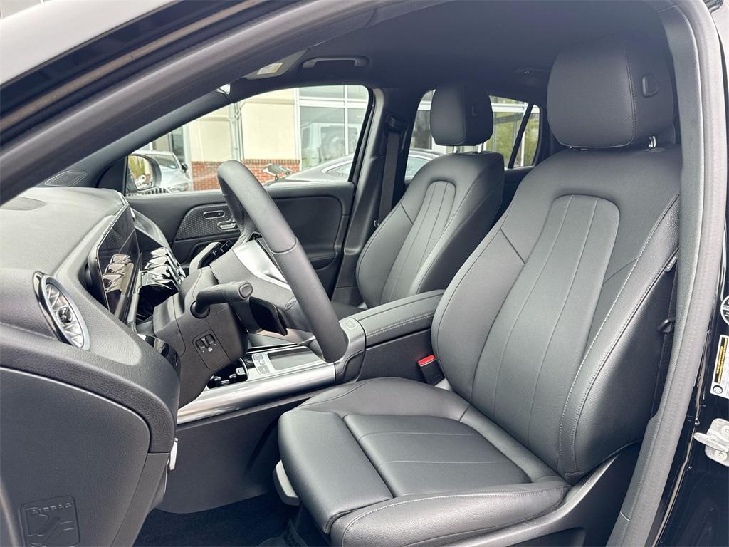 used 2025 Mercedes-Benz GLA 250 car, priced at $41,500
