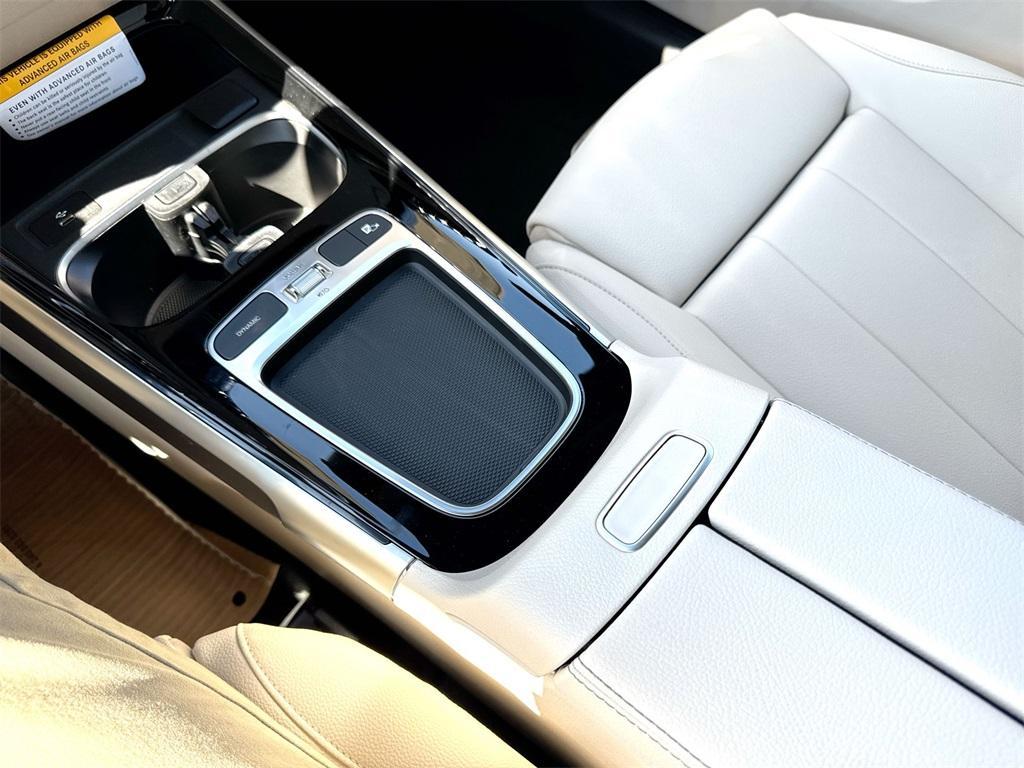new 2026 Mercedes-Benz GLB 250 car, priced at $49,720