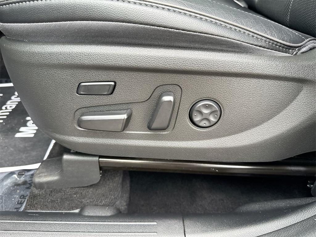 used 2022 Hyundai Santa Fe car, priced at $27,750