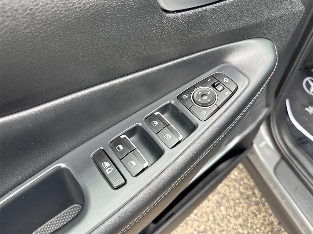 used 2022 Hyundai Santa Fe car, priced at $27,750