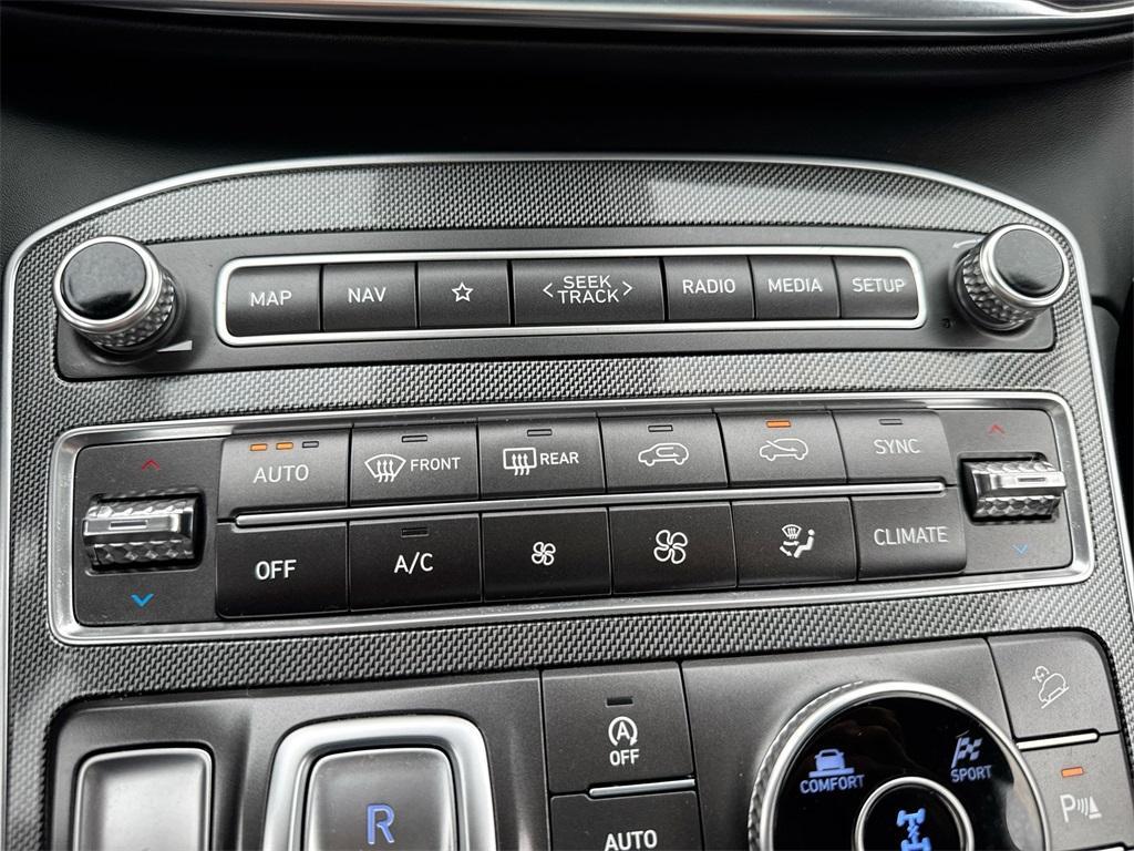 used 2022 Hyundai Santa Fe car, priced at $27,750