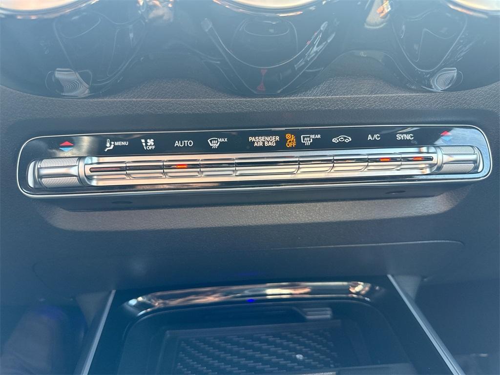 used 2025 Mercedes-Benz GLB 250 car, priced at $44,250