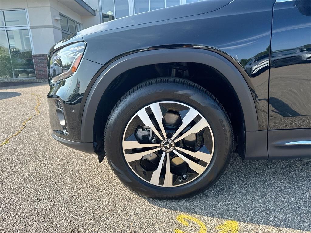used 2025 Mercedes-Benz GLB 250 car, priced at $44,250