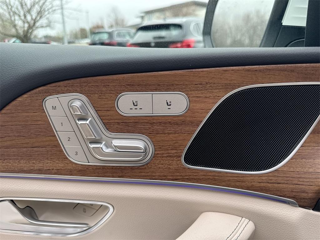 new 2025 Mercedes-Benz GLE 350 car, priced at $67,160