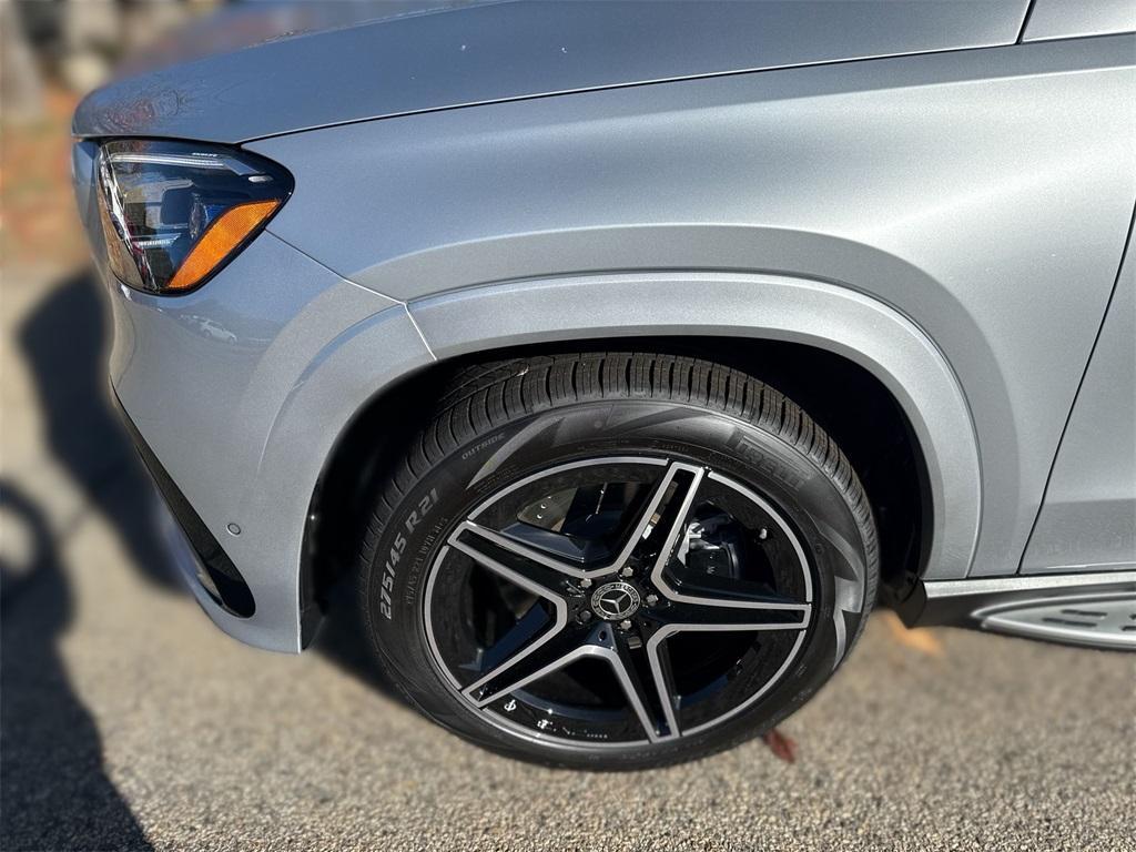 new 2026 Mercedes-Benz GLS 450 car, priced at $101,905