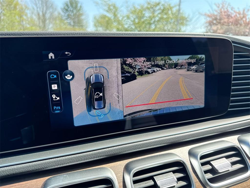 new 2025 Mercedes-Benz GLS 450 car, priced at $105,880