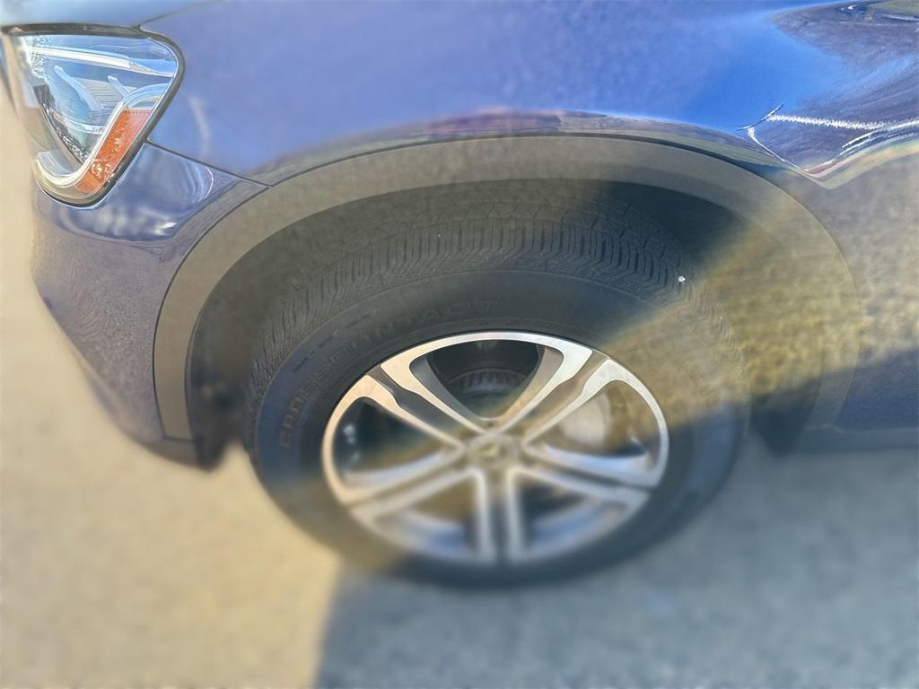 used 2020 Mercedes-Benz GLC 300 car, priced at $25,250
