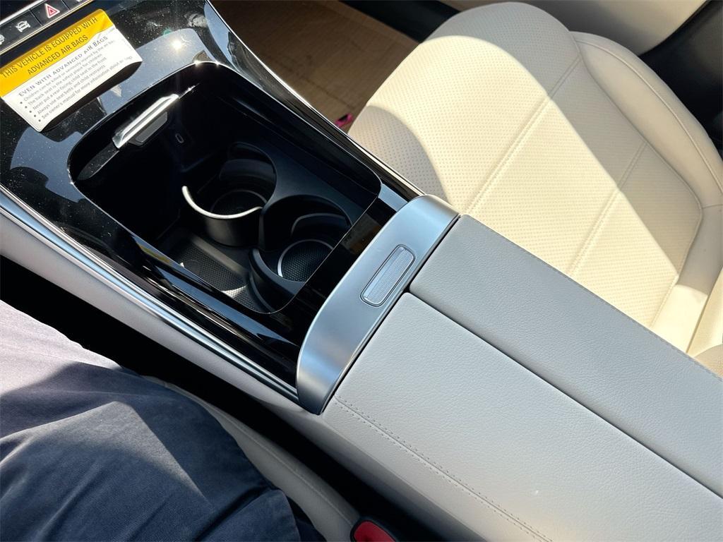 new 2025 Mercedes-Benz GLC 350e car, priced at $68,995