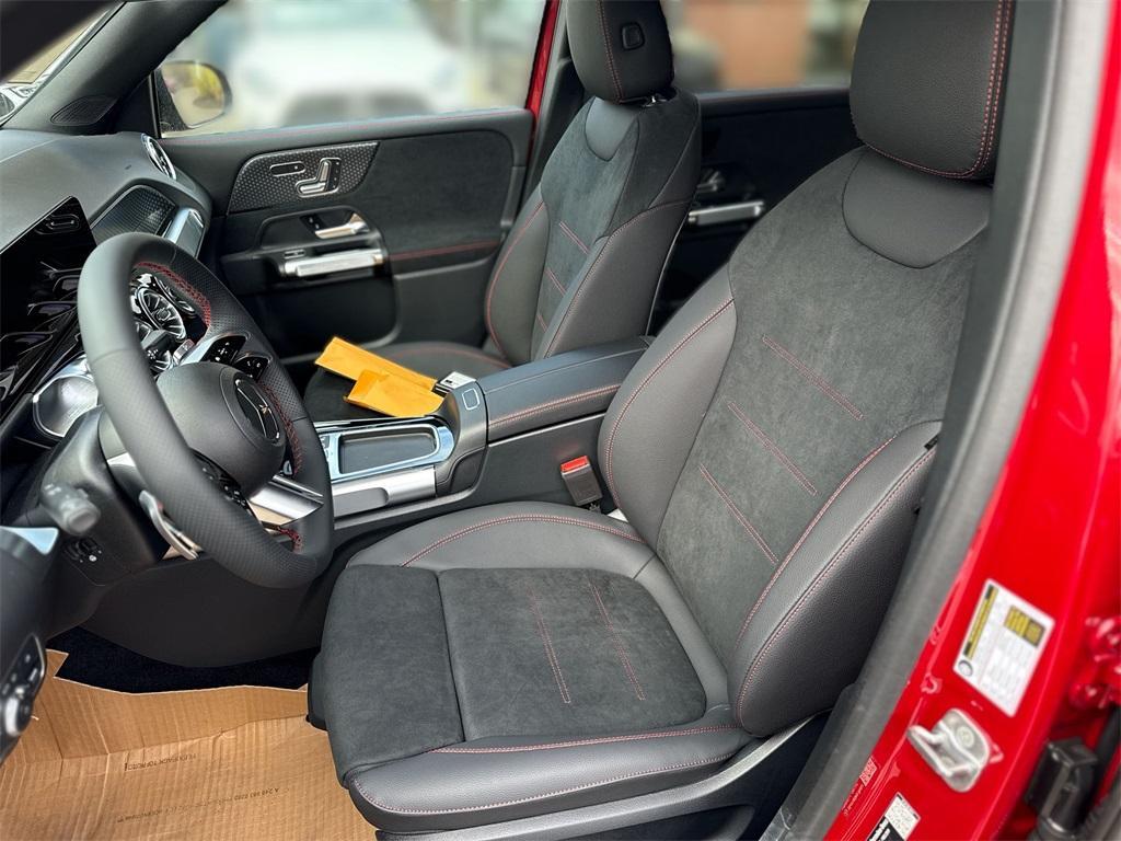 new 2026 Mercedes-Benz GLB 250 car, priced at $59,890