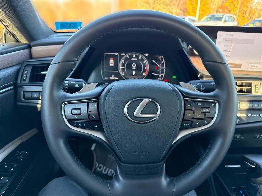 used 2025 Lexus ES 350 car, priced at $42,750