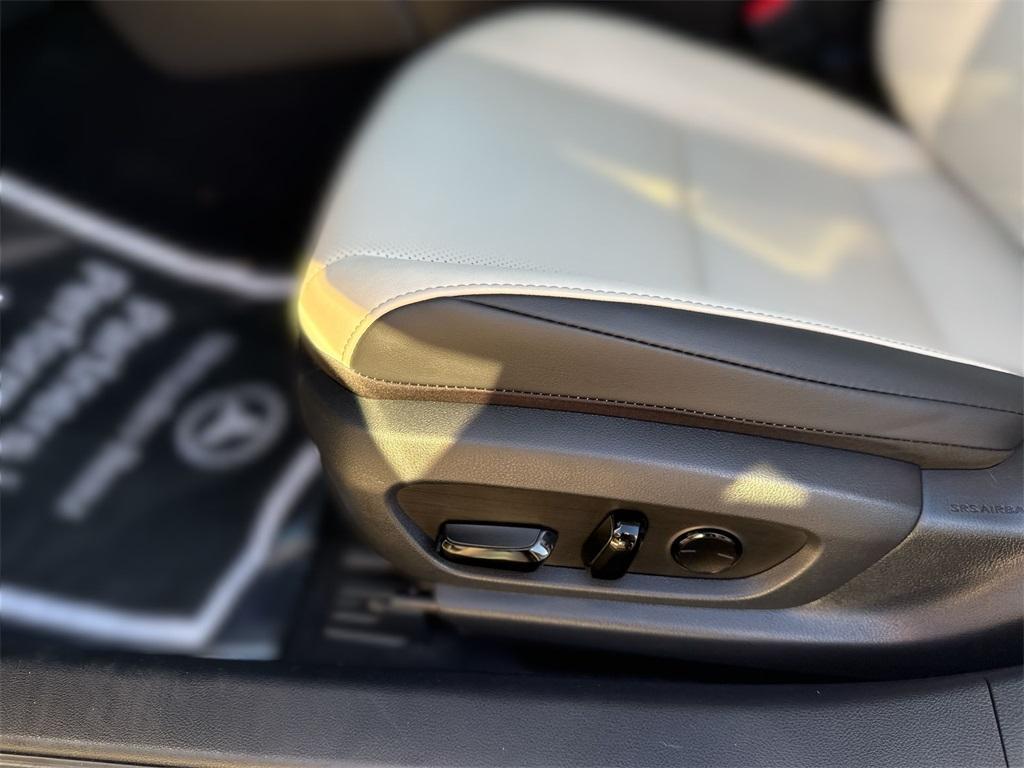 used 2025 Lexus ES 350 car, priced at $42,750