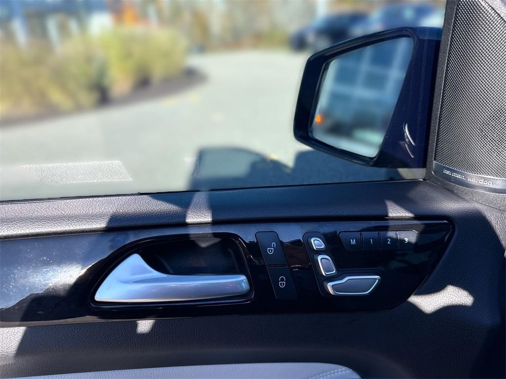 used 2019 Mercedes-Benz GLE 400 car, priced at $33,750