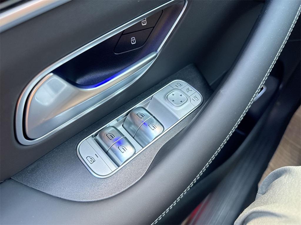 new 2025 Mercedes-Benz AMG GLE 53 car, priced at $105,125