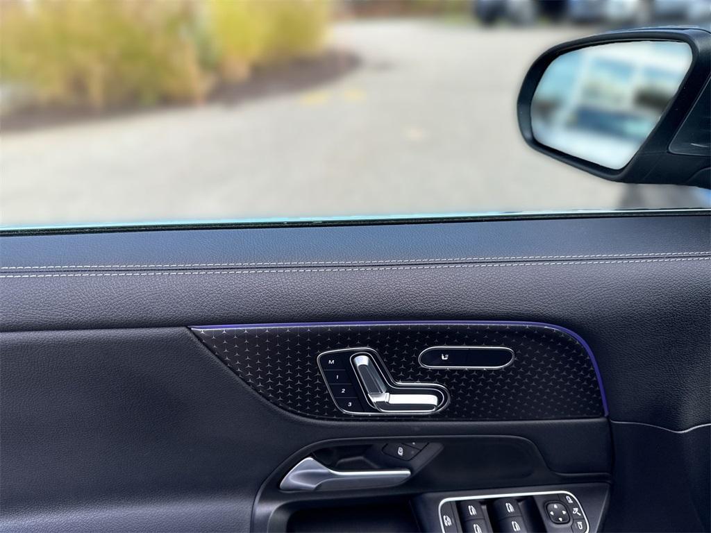 used 2025 Mercedes-Benz GLA 250 car, priced at $43,900