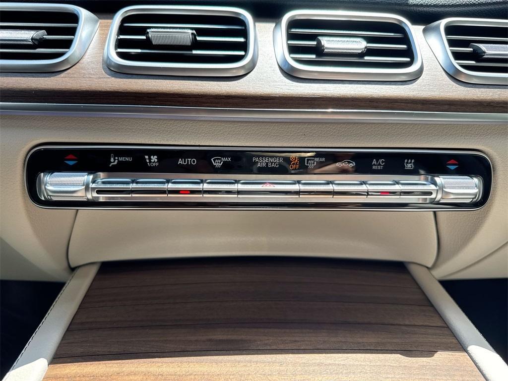 new 2025 Mercedes-Benz GLE 450e car, priced at $87,040