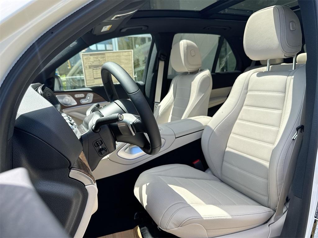 new 2025 Mercedes-Benz GLE 450e car, priced at $87,040