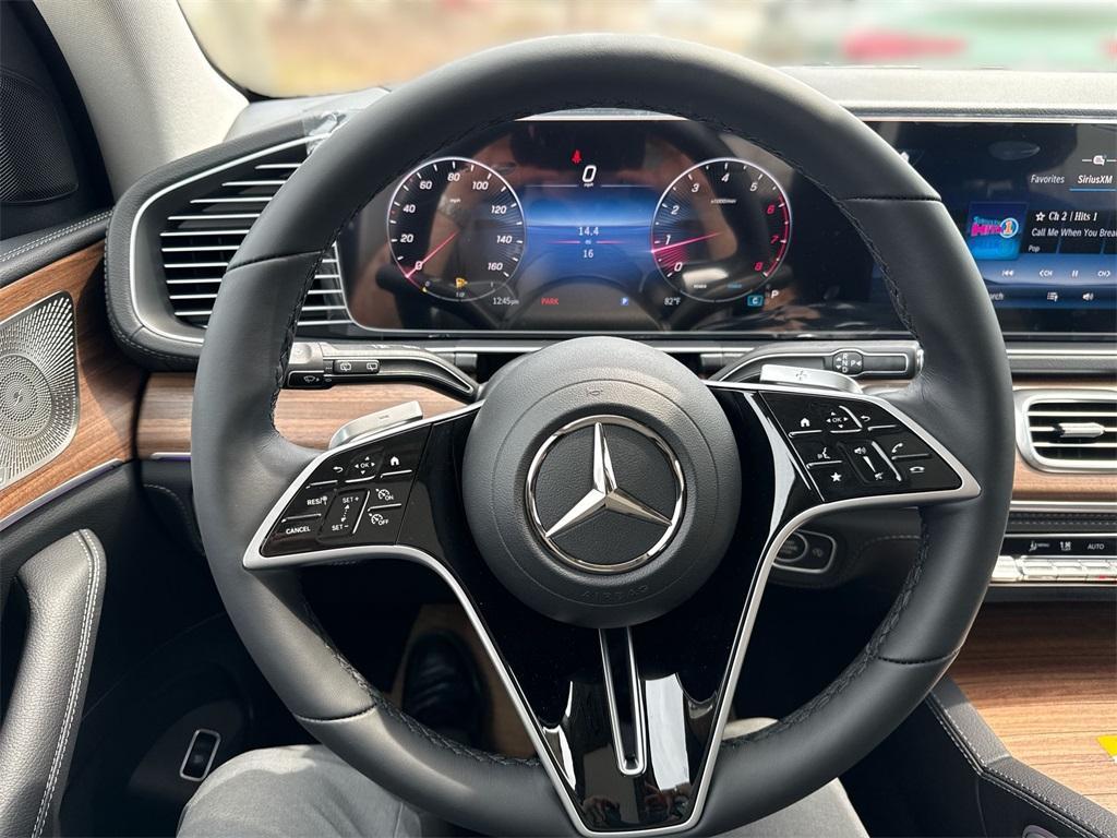 new 2025 Mercedes-Benz GLE 450 car, priced at $87,640