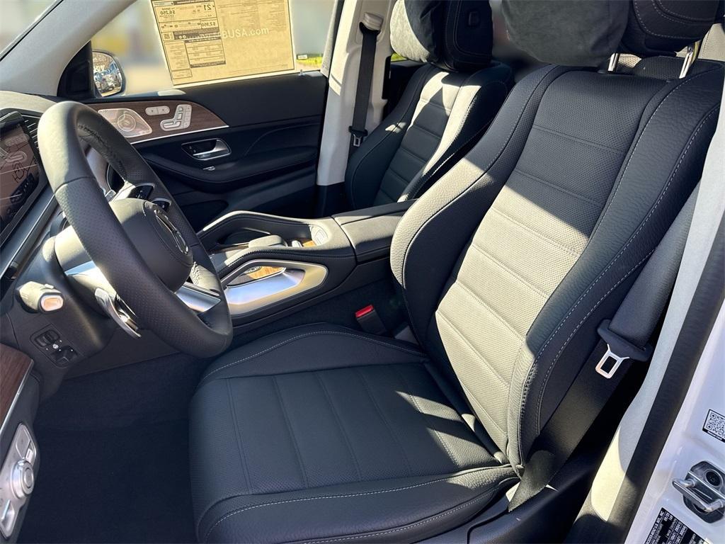 new 2026 Mercedes-Benz GLS 450 car, priced at $102,020