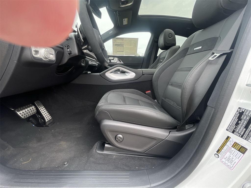 new 2025 Mercedes-Benz AMG GLE 53 car, priced at $100,800