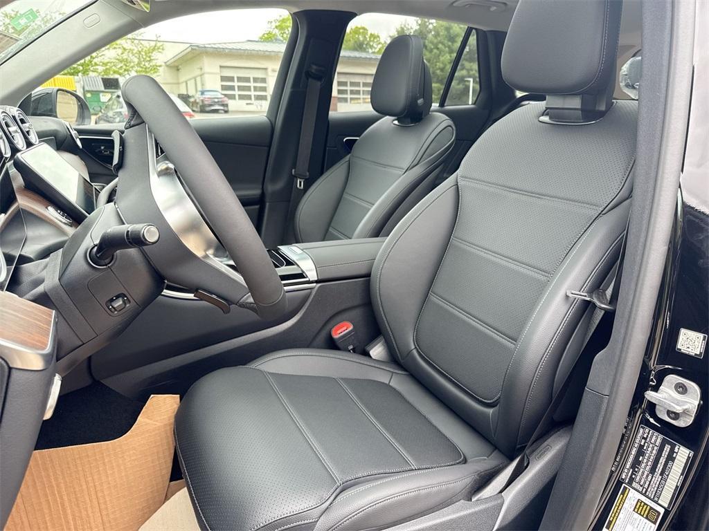 new 2025 Mercedes-Benz GLC 350e car, priced at $65,650