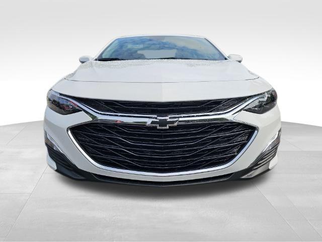 new 2025 Chevrolet Malibu car, priced at $26,595