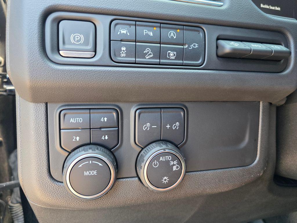 used 2022 Chevrolet Suburban car, priced at $54,985